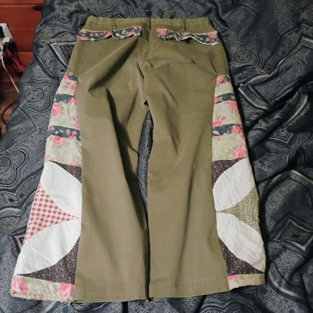 Patchworked pants - Picture 4 of 7